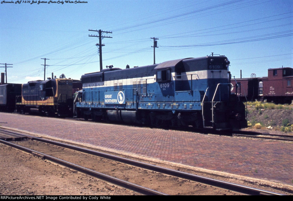 Burlington Northern SD9 6109